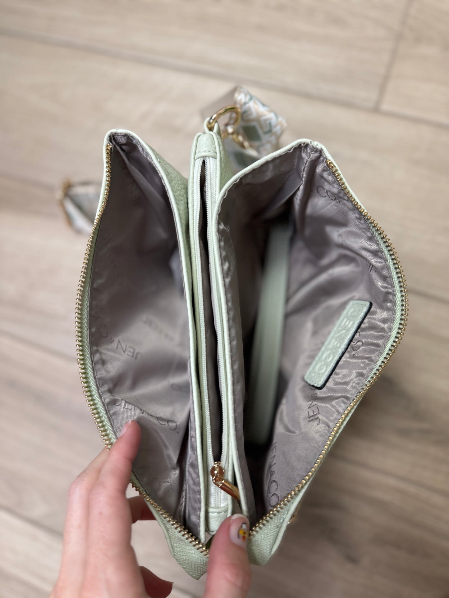 Jen & Co. M2056 Izzy Bag