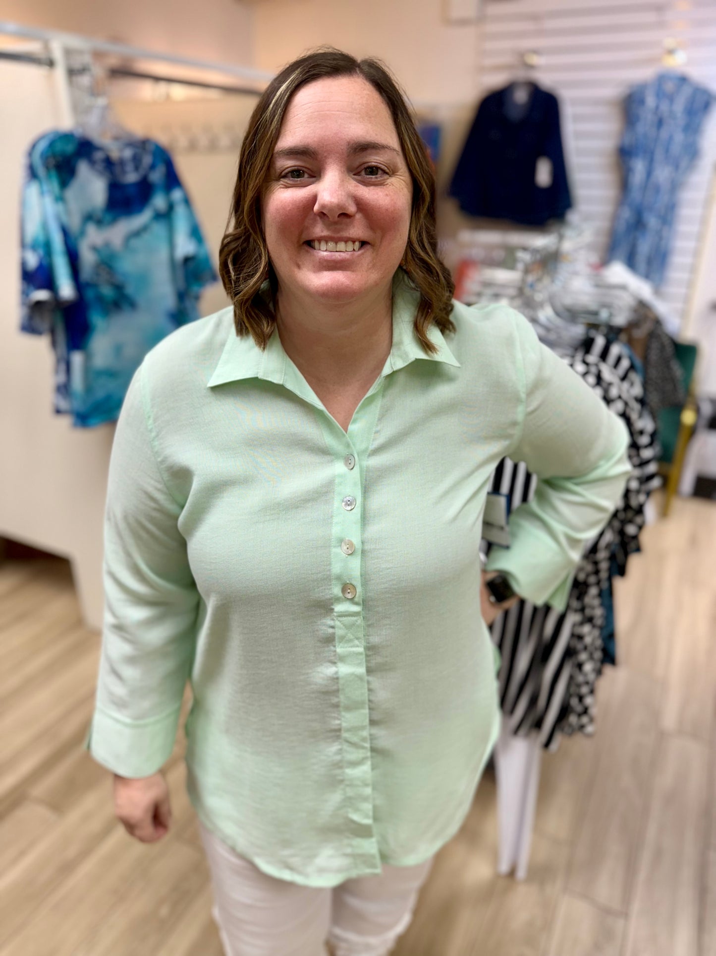Fridaze AA192 Button Back Top