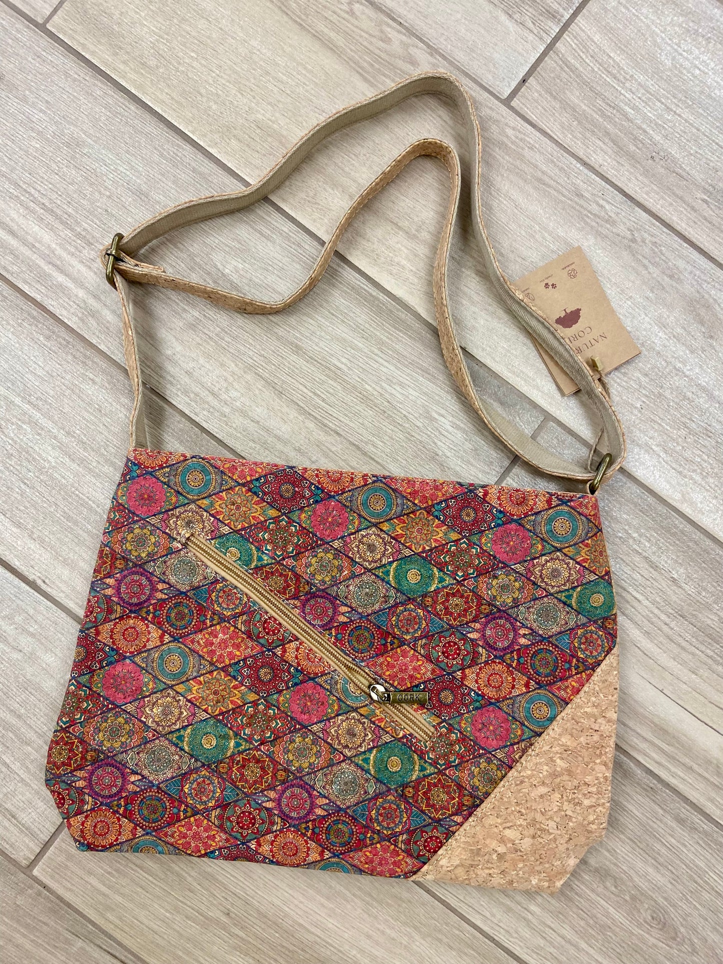 Meninas 2339 Sideways Zip Cork Bag