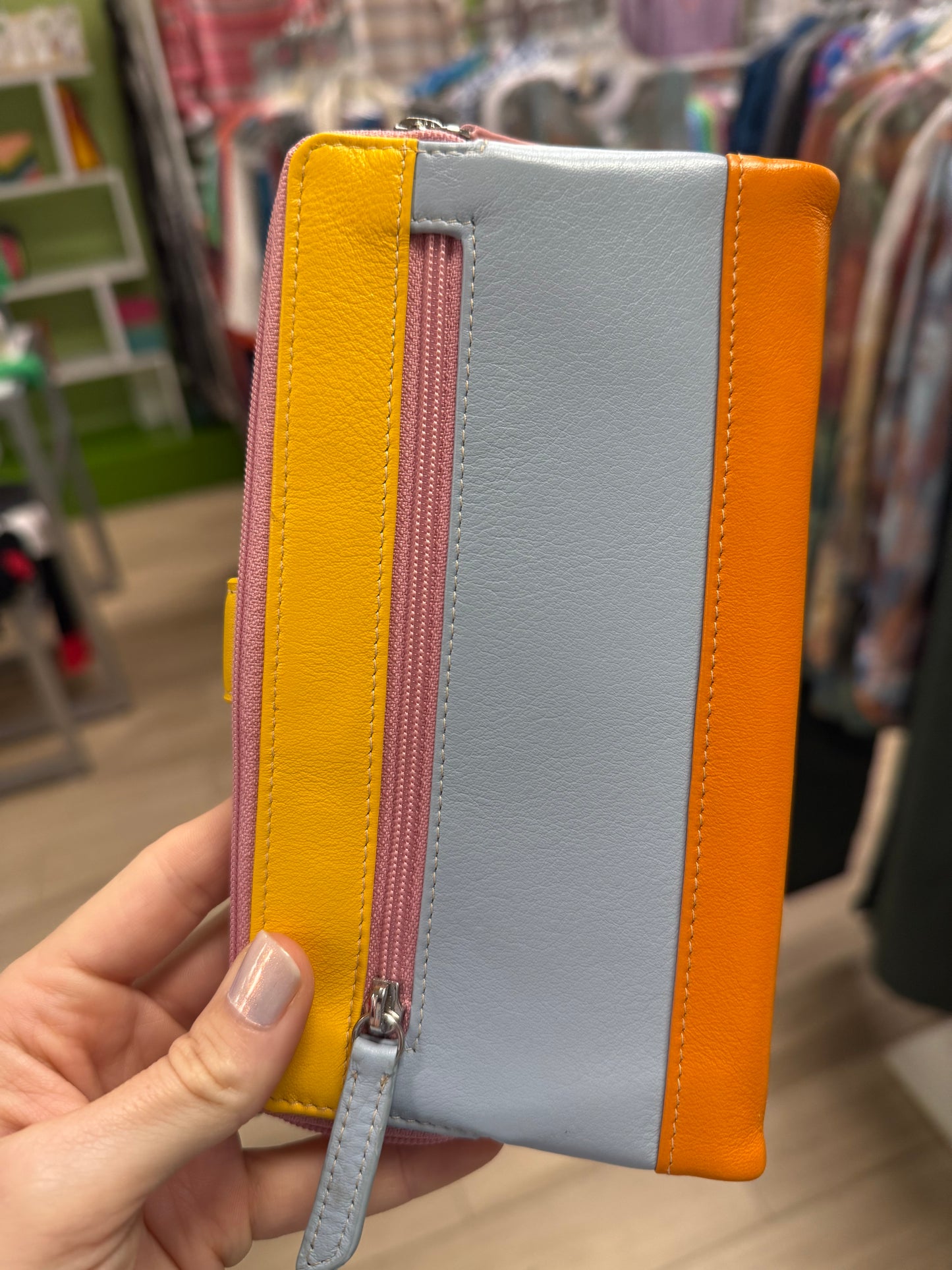 ILI 7420 RFID Smart Phone Wallet