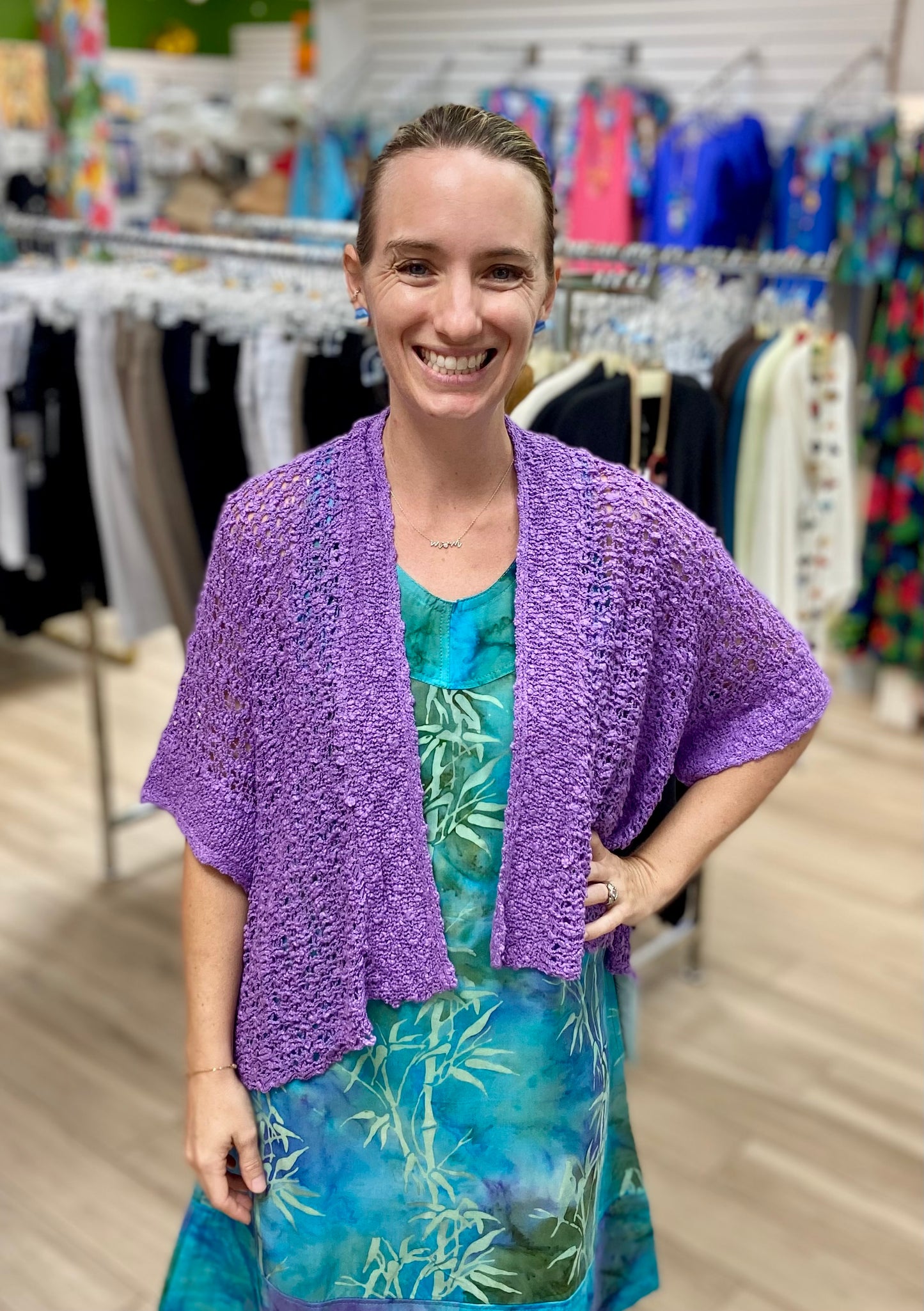 Lost River 2041P One Size Short Sleeve Shrug