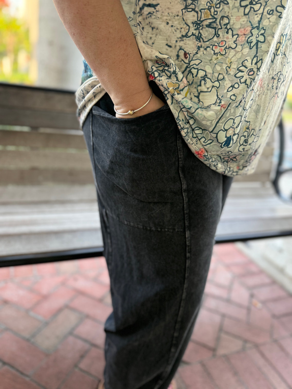 Jess & Jane Wide Side Pocket Pant