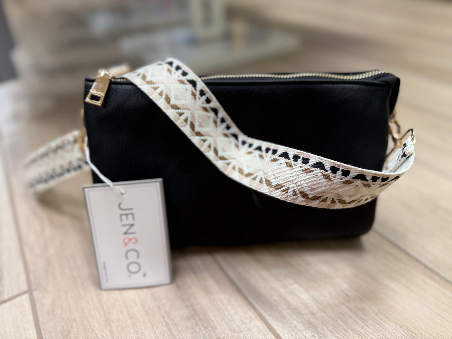 Jen & Co. M2056 Izzy Bag