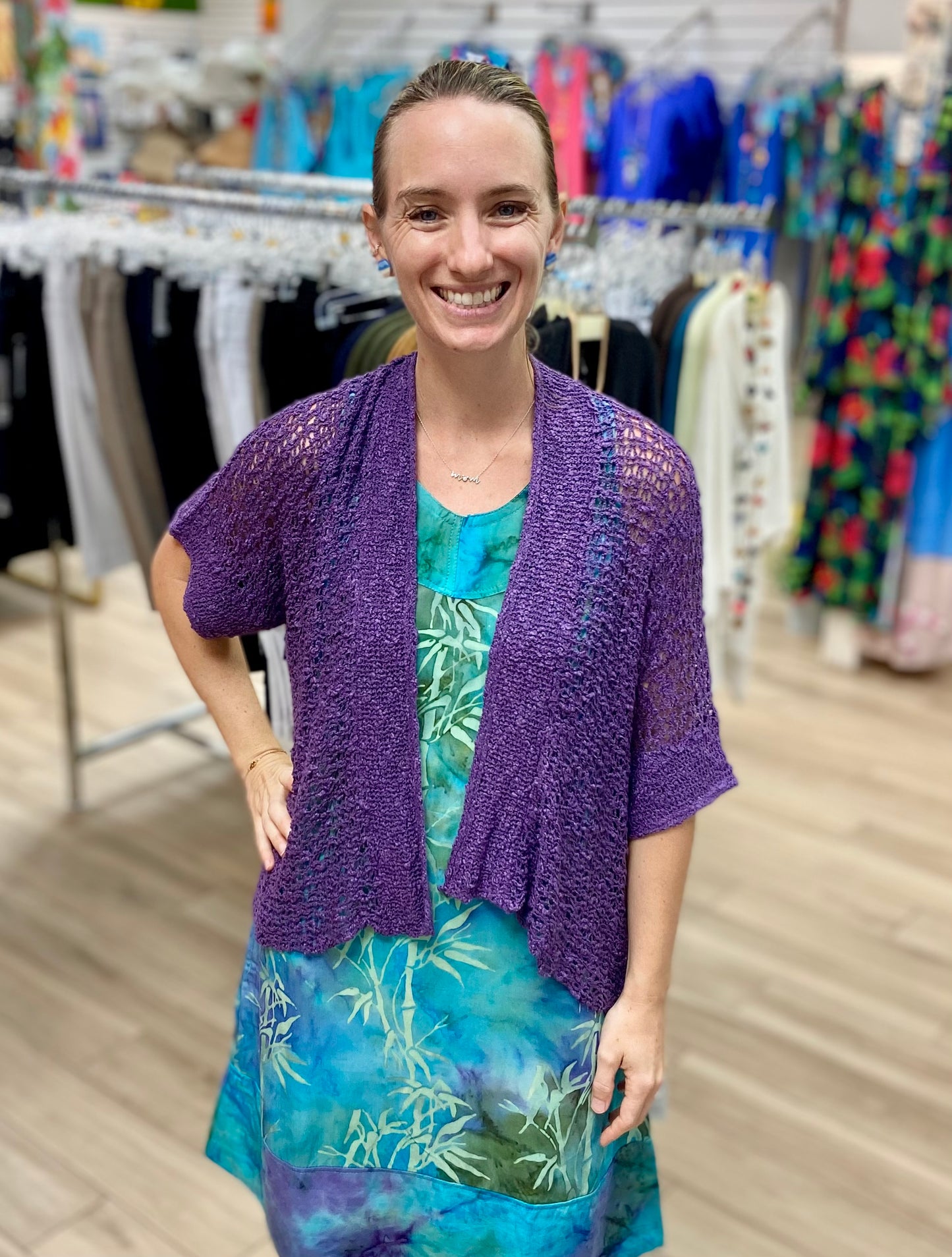 Lost River 2041P One Size Short Sleeve Shrug