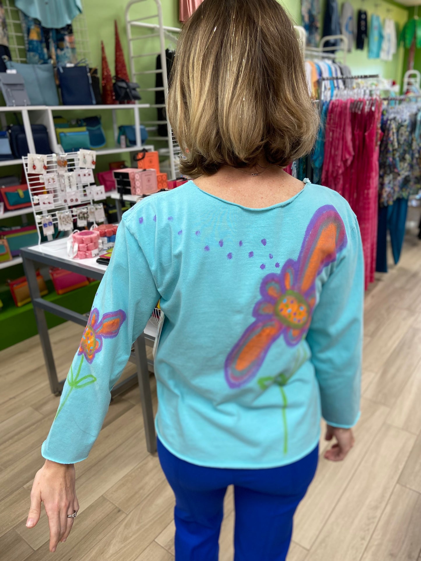 Jackie Ludtke Big Daisy Painted Top