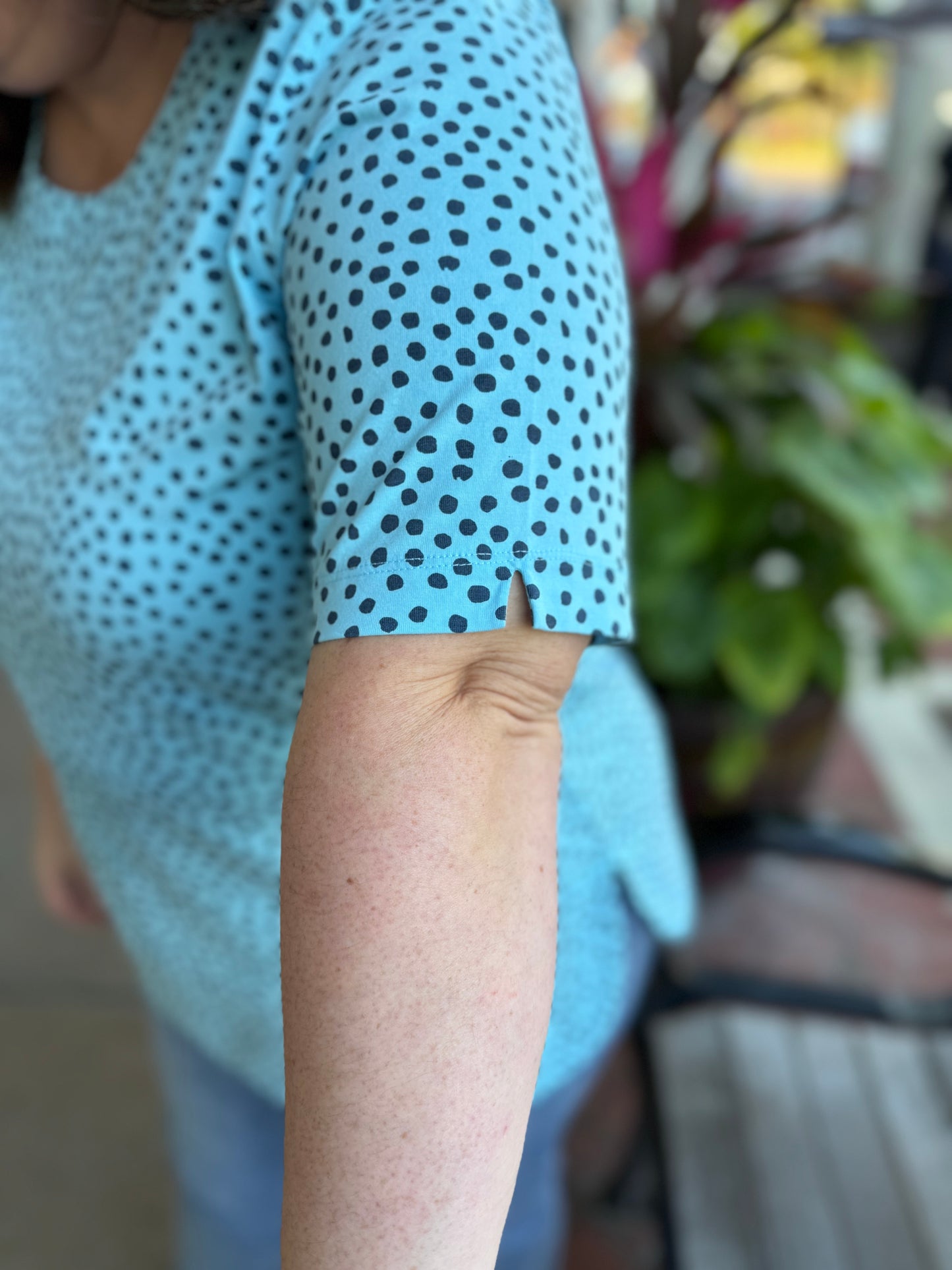 Wild Palms 1602 Dots Top