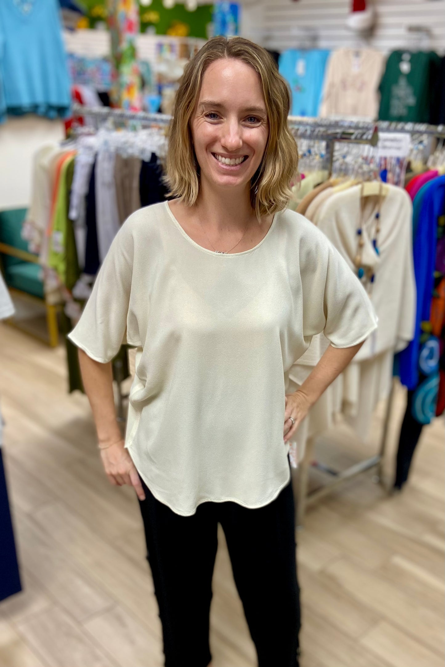 Dairi 237 One Size Dolman Top