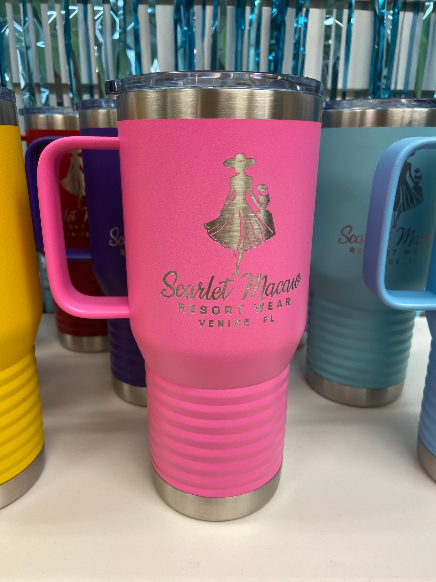 Scarlet Macaw 20 oz Tumbler Travel Mug