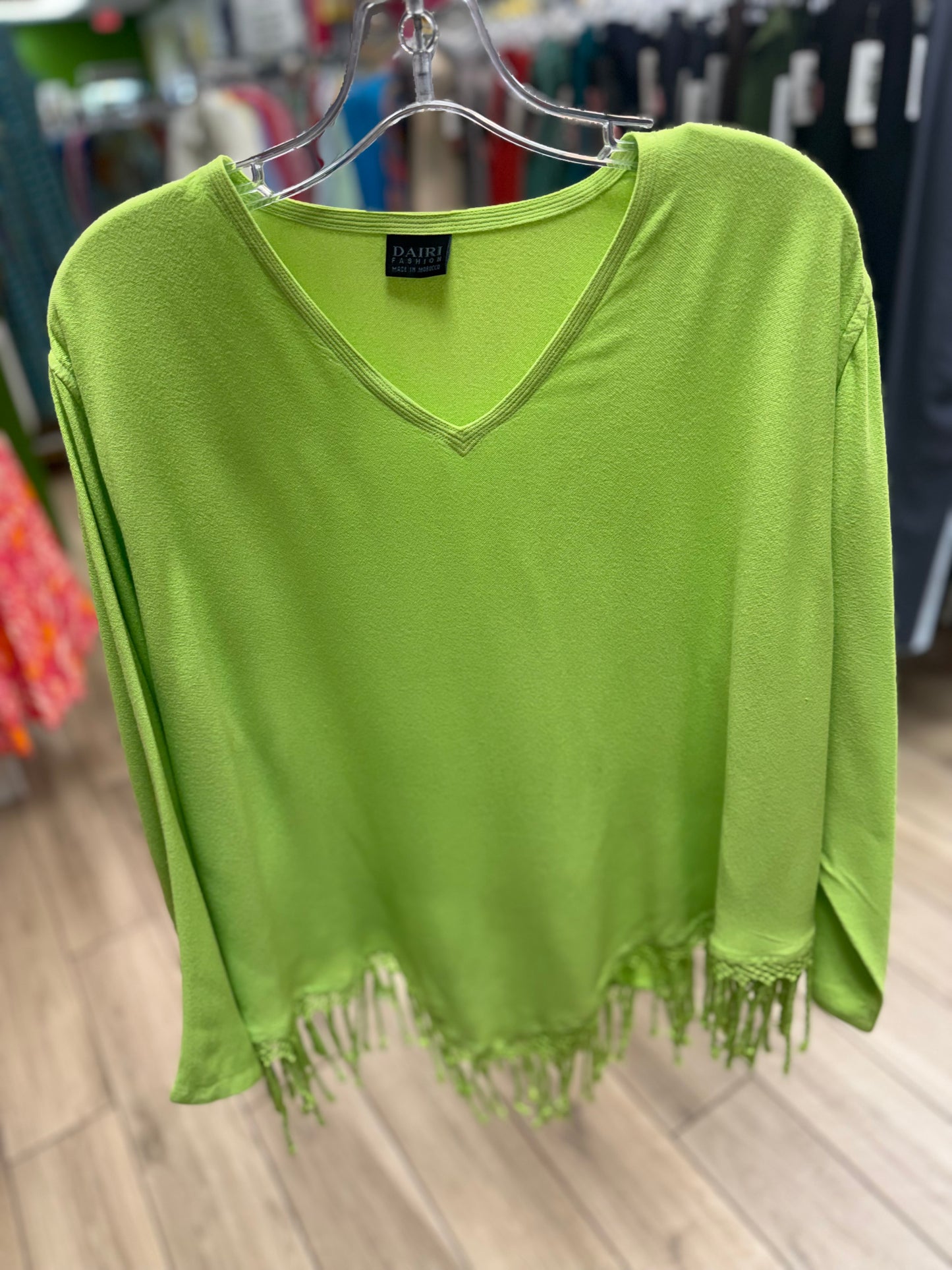 Dairi 2320 One Size Fringe Point Top