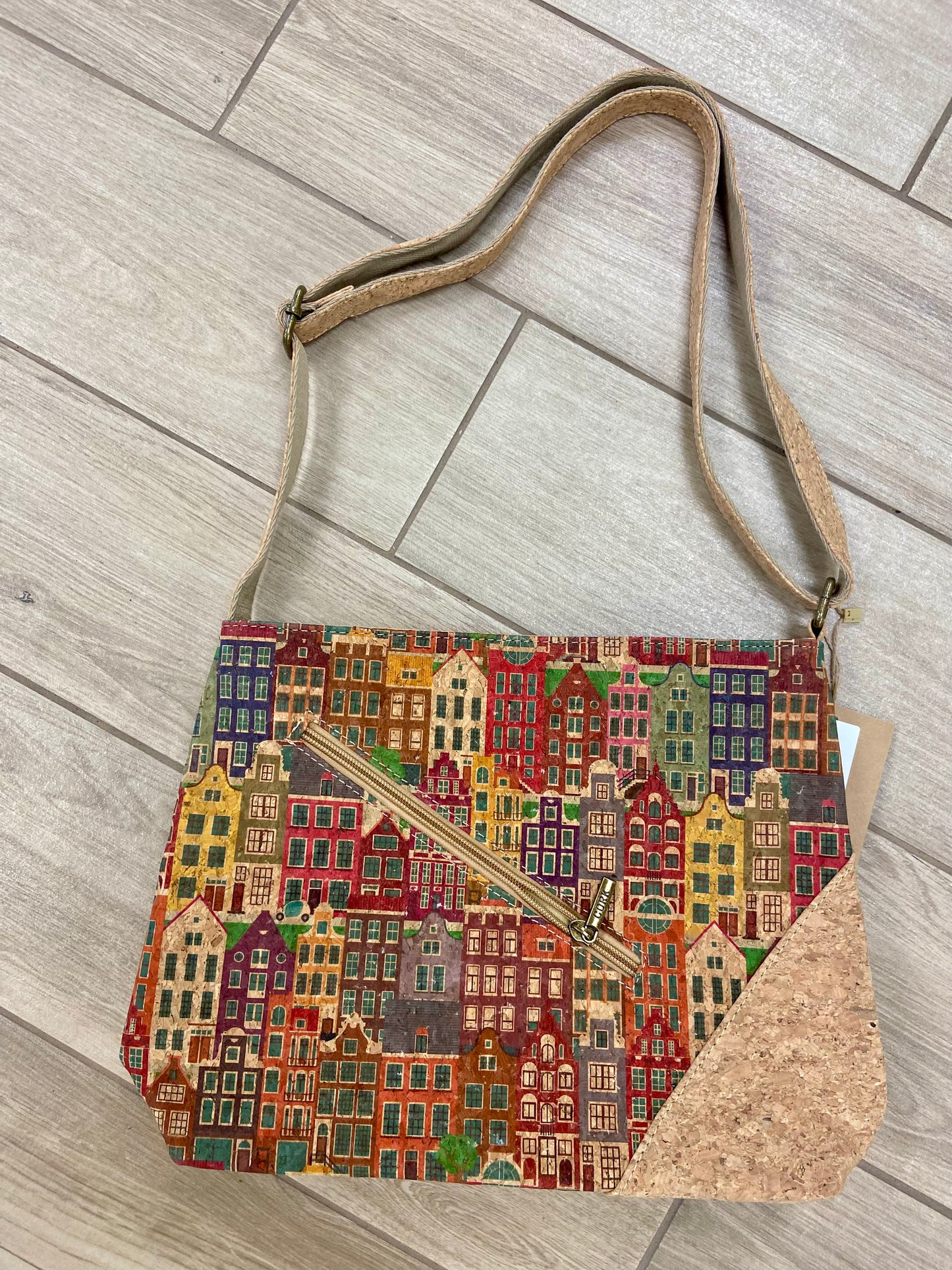 Meninas 2339 Sideways Zip Cork Bag