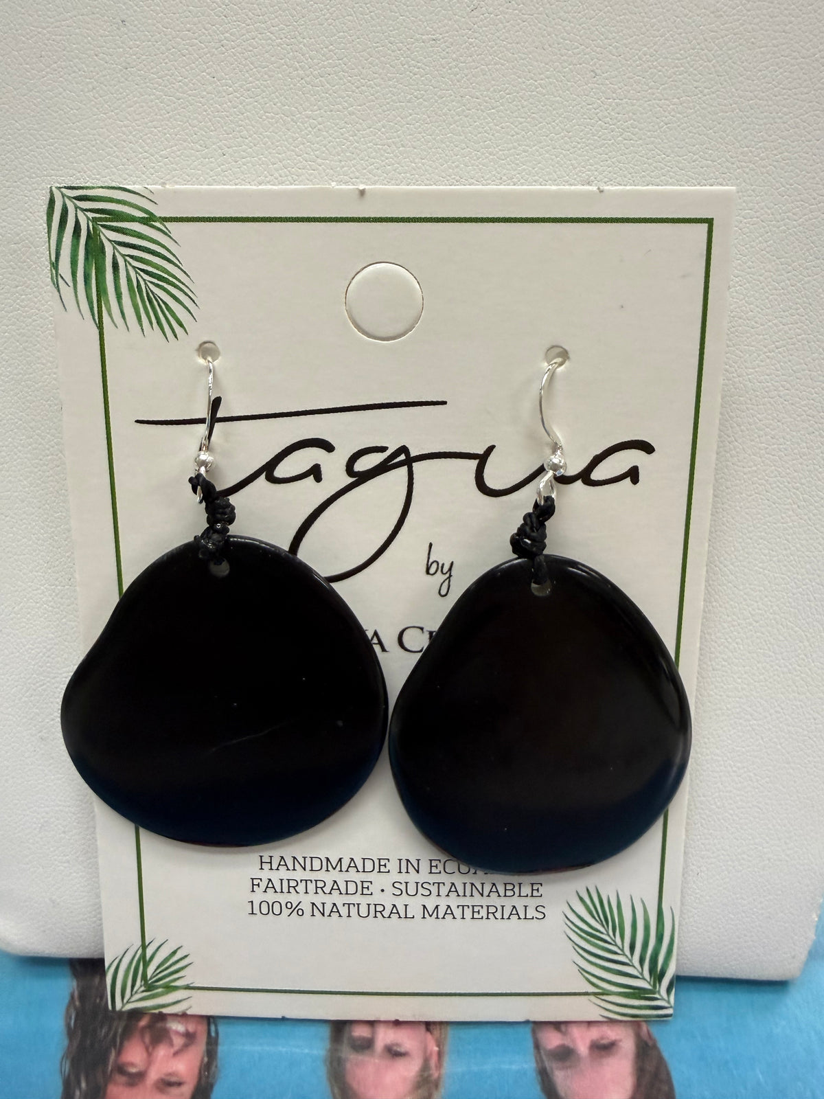 Tagua Amigas Earring
