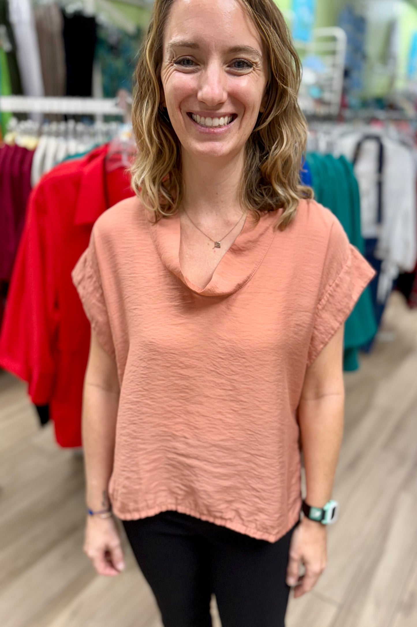 Cut Loose 6216139 Cowl Top