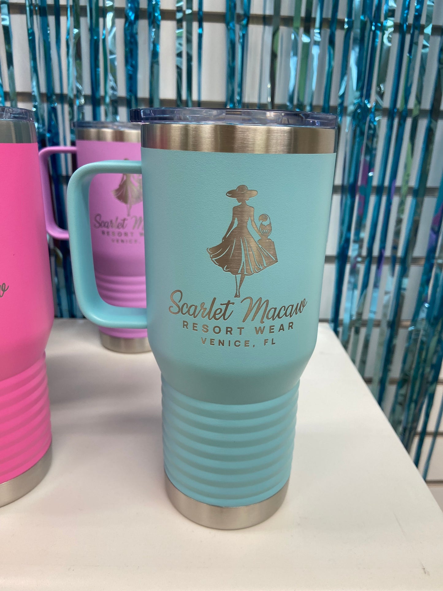 Scarlet Macaw 20 oz Tumbler Travel Mug