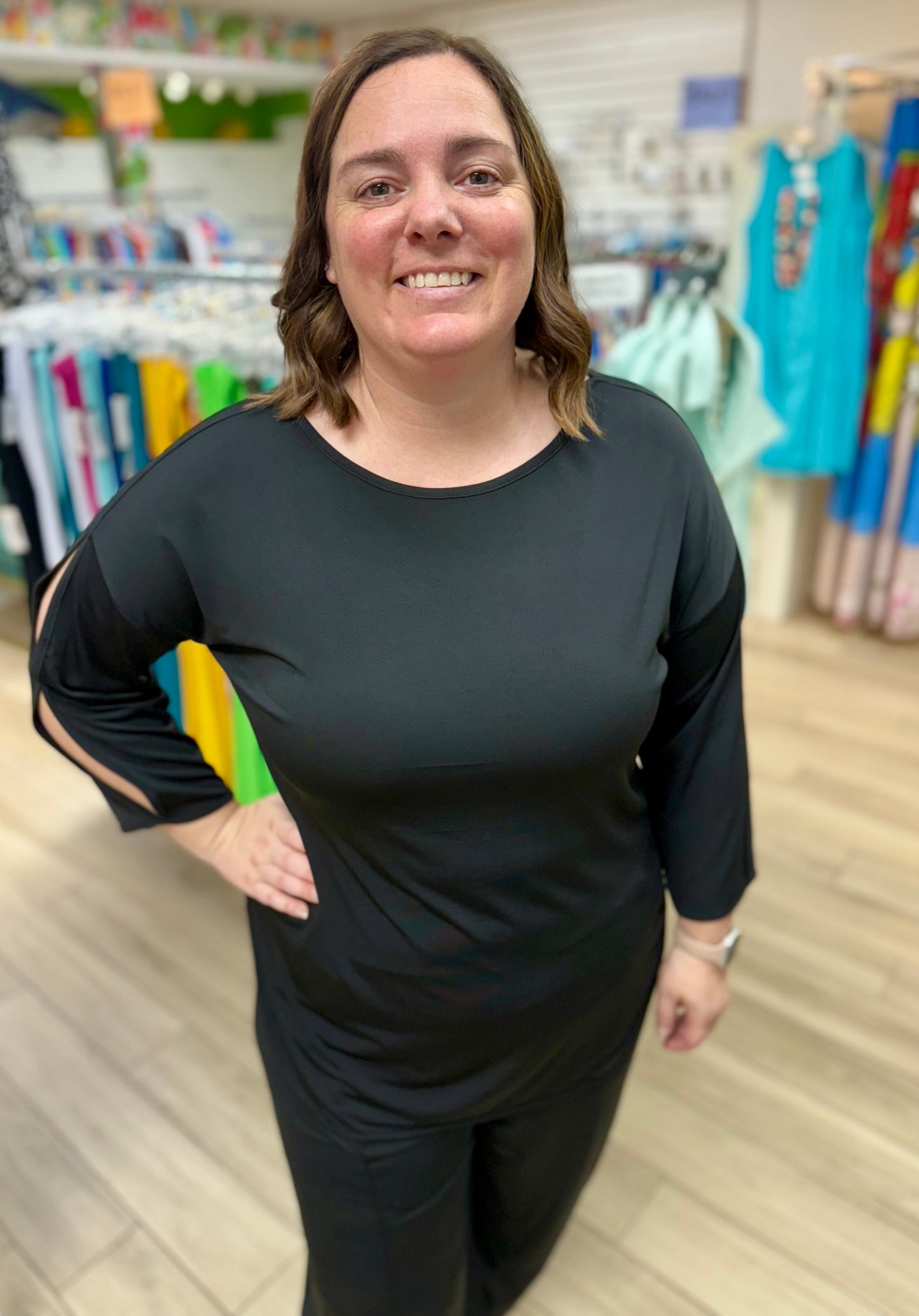 Ravel W2283 Stretch Slice Arm Top