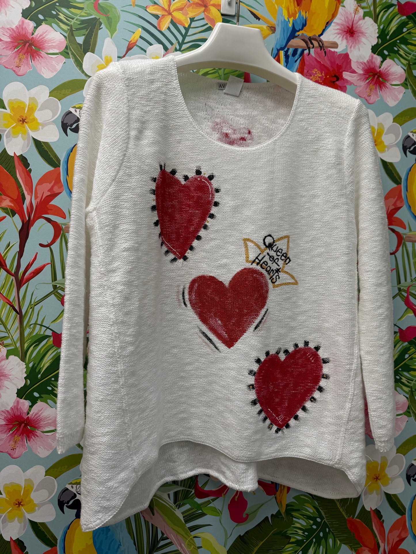 MoMo Sweater - Queen of Hearts