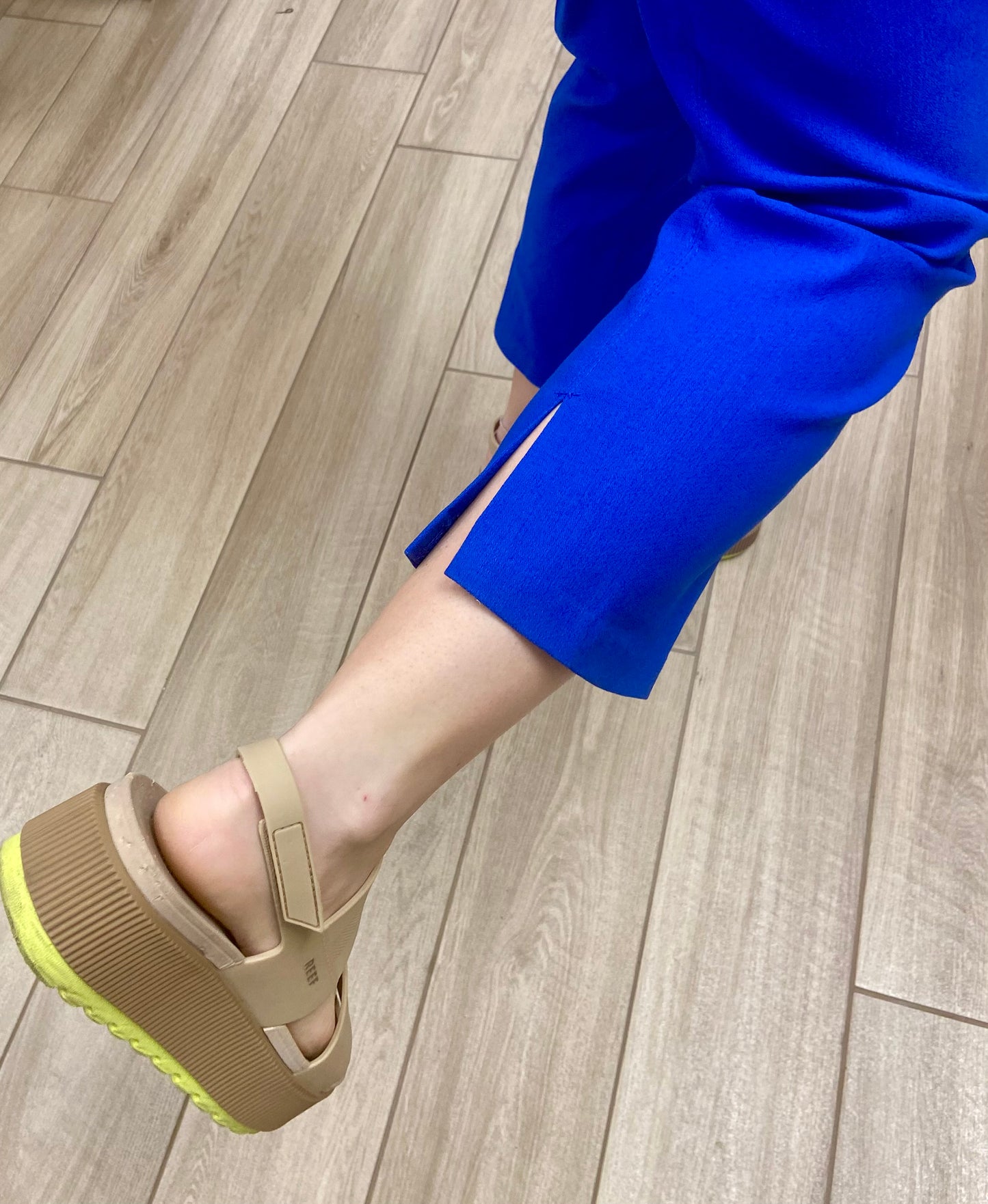 Klaveli Kennedy Slit Back Capri