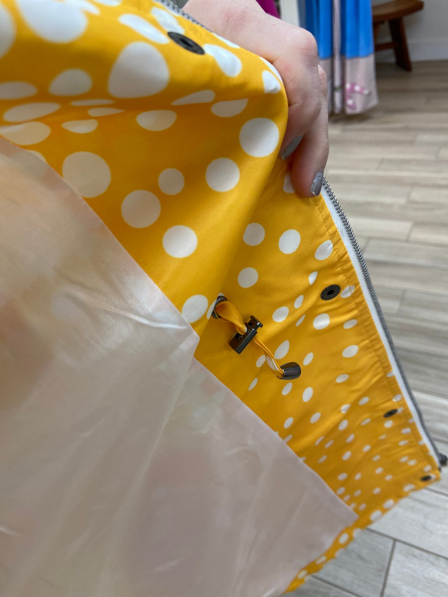 Oopera J52674W Dots Rain Jacket
