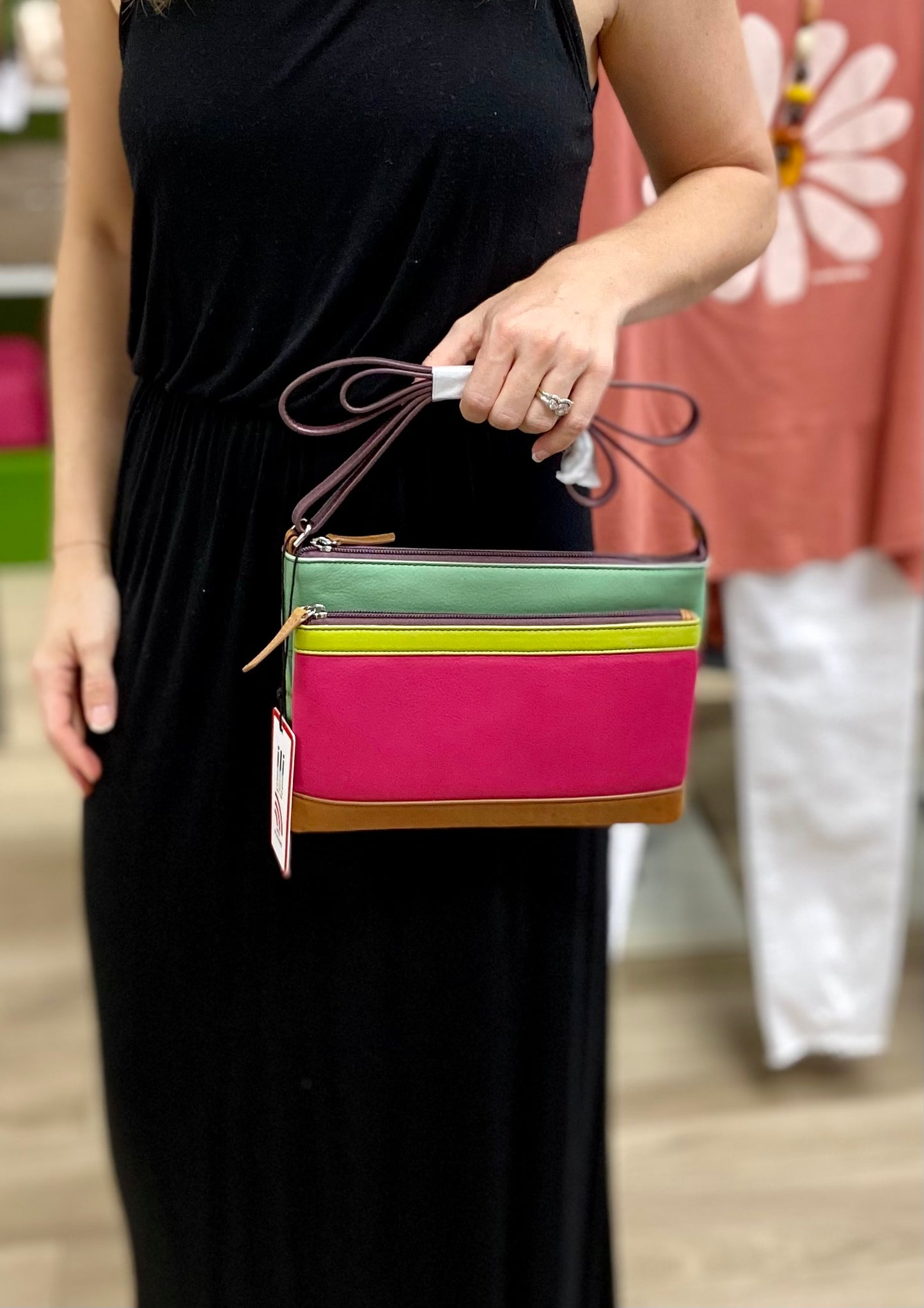 ILI 6028 Front Pocket Bag