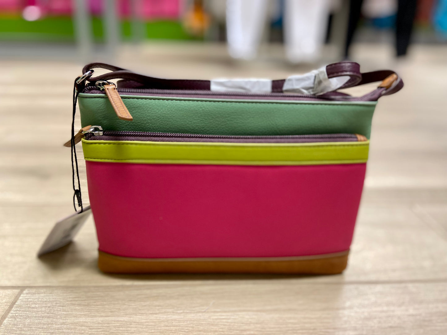 ILI 6028 Front Pocket Bag