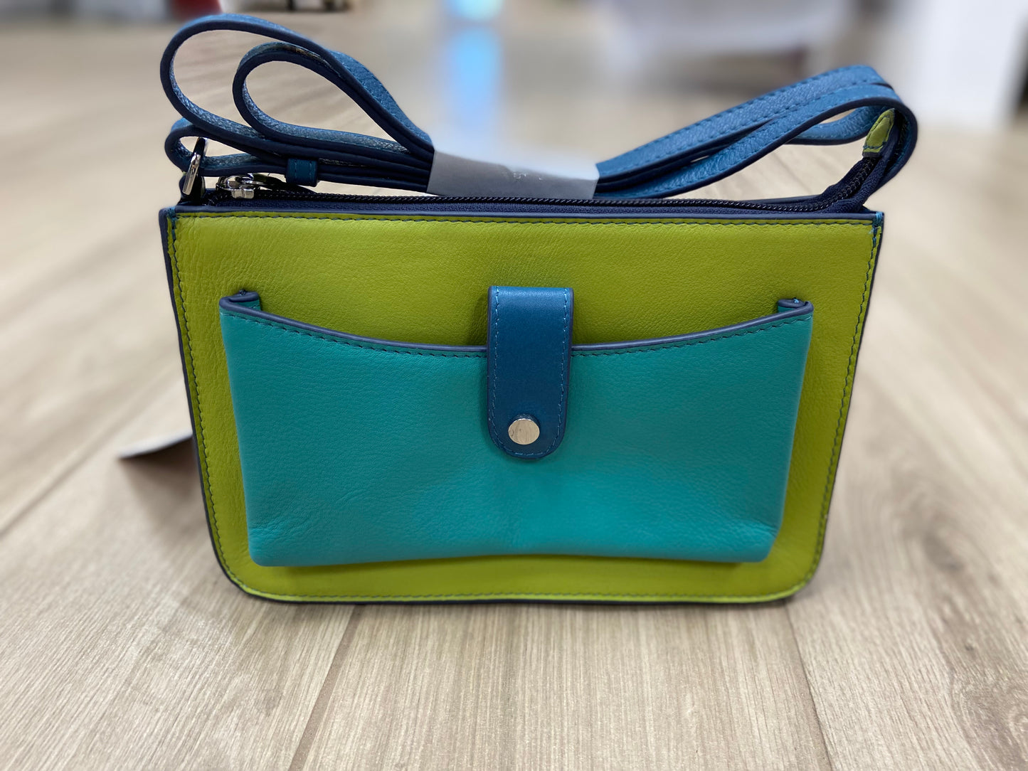 ILI 6046 Phone Pocket Bag