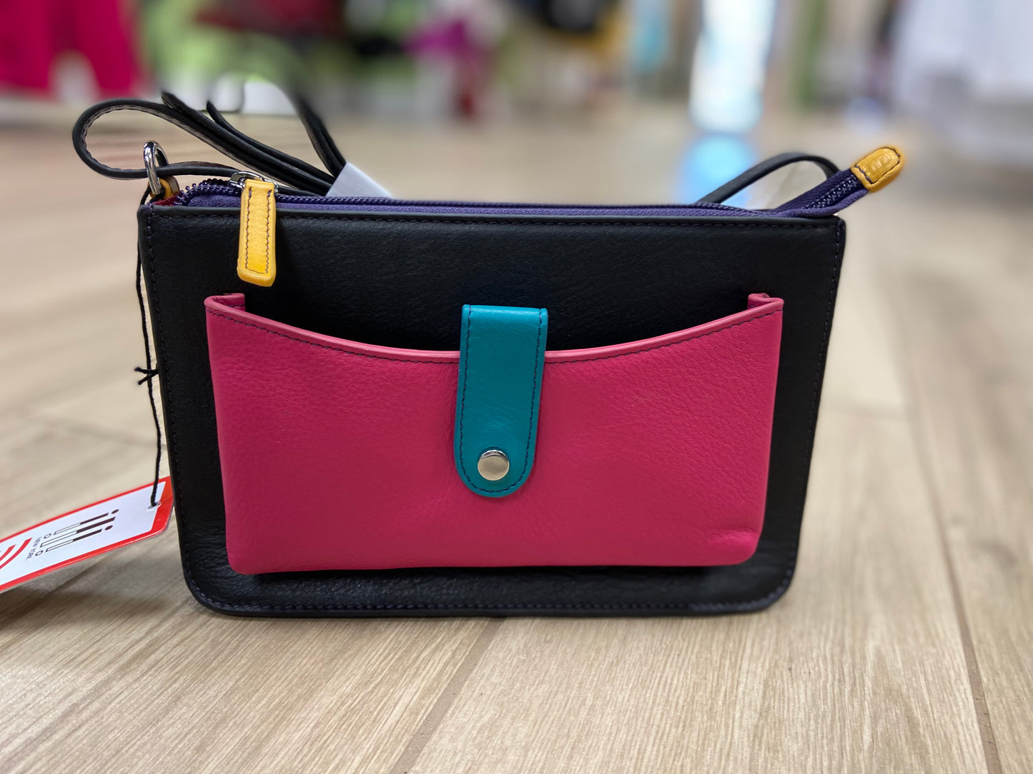 ILI 6046 Phone Pocket Bag