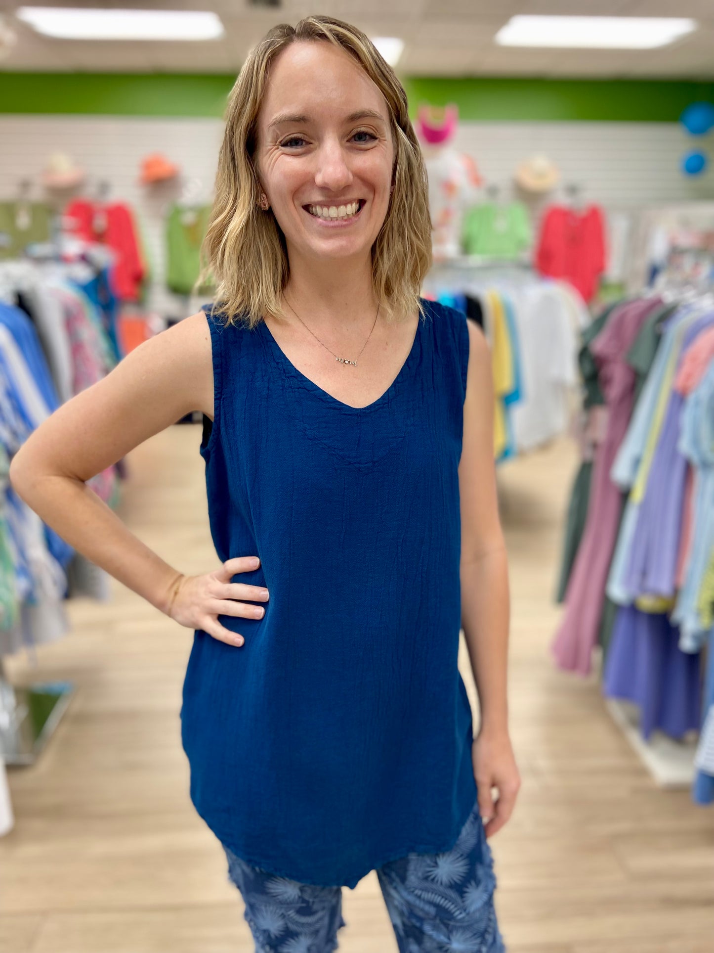 Dunes 5774 B. Carmin Tank Top