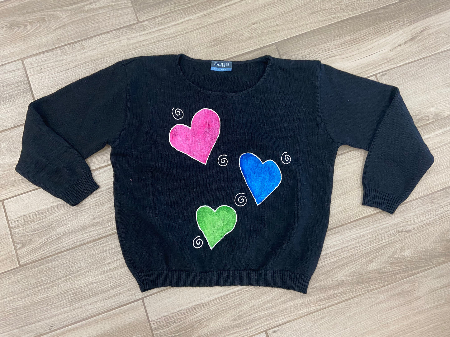 MoMo Sweater - Swirl Hearts