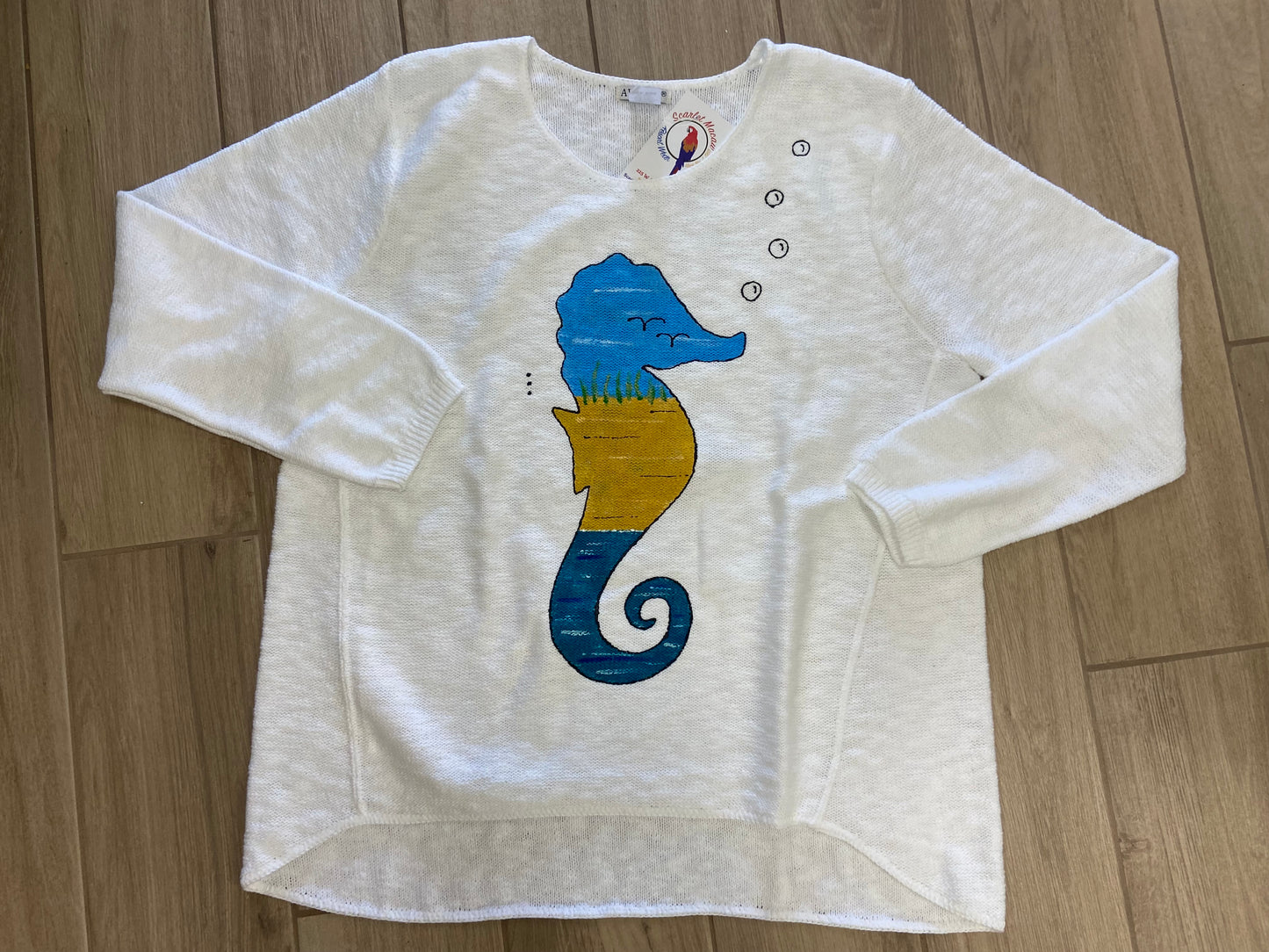 MoMo Sweater - Seahorse Silhouette