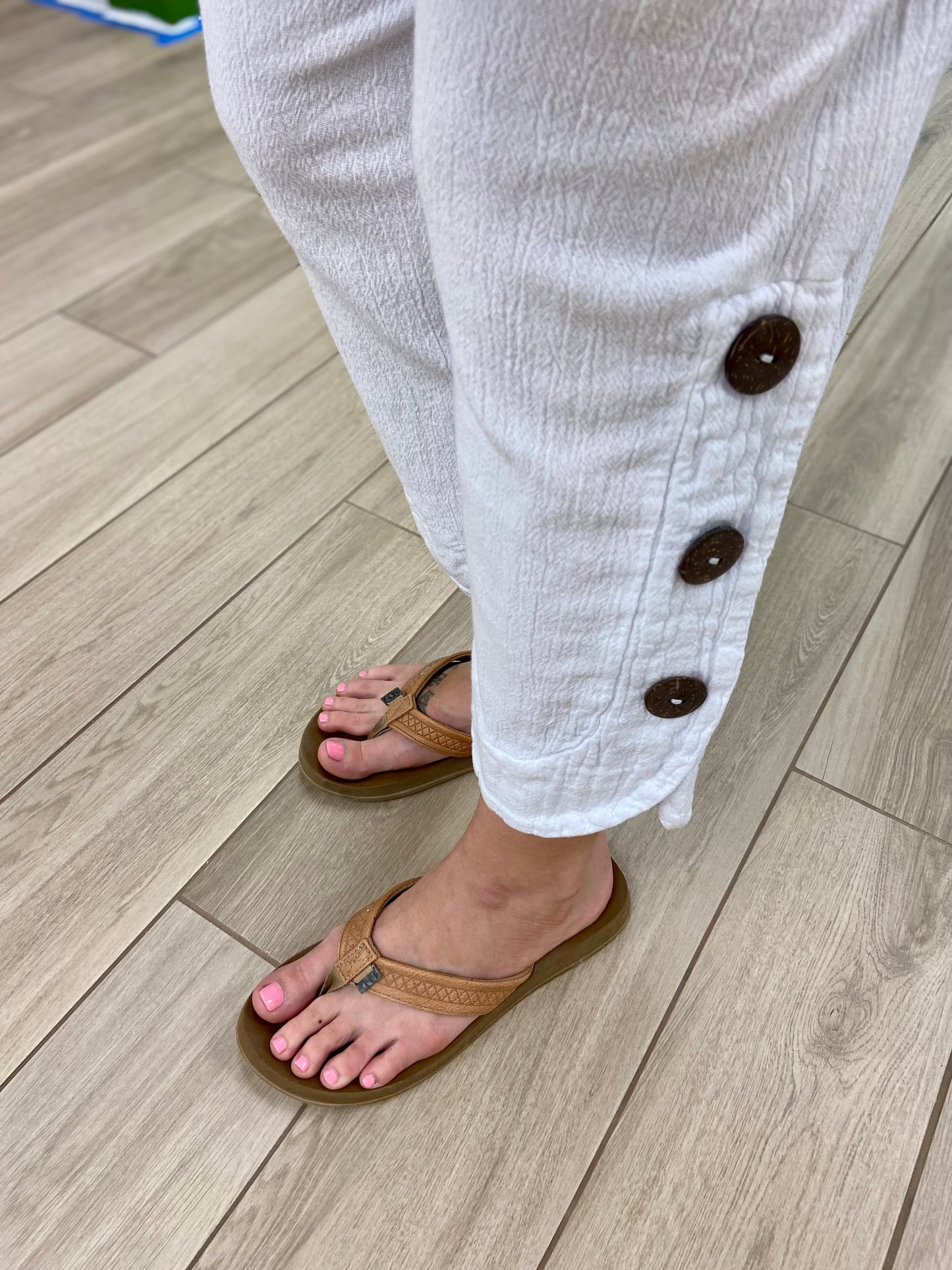 Dunes Buho Button Capri