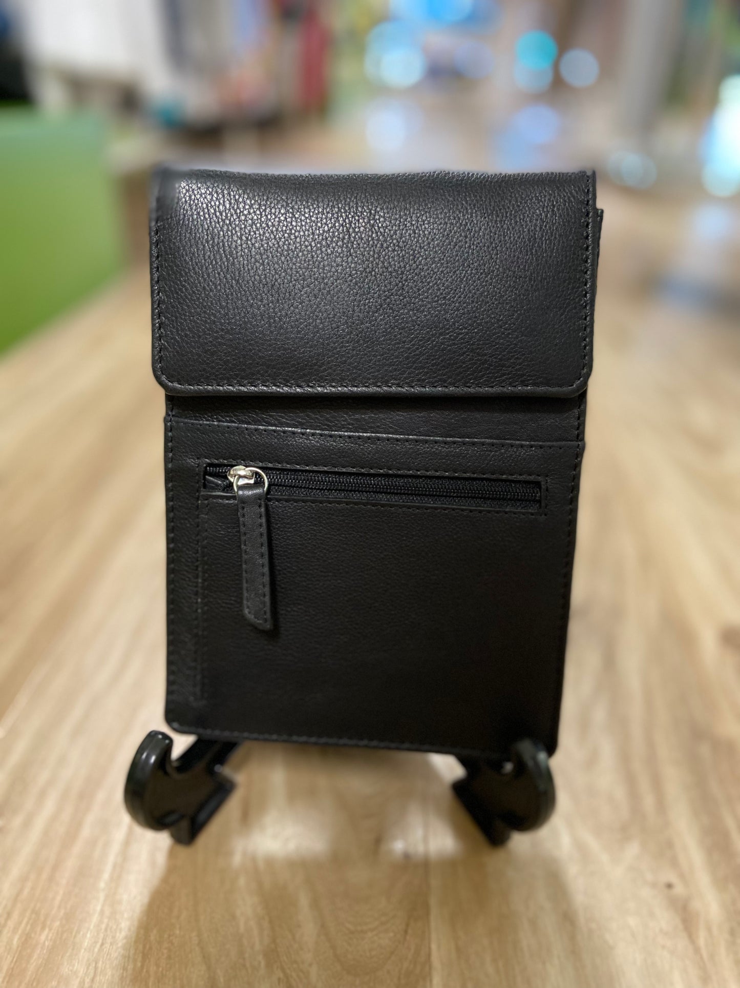 ILI 6824 RFID Organizer Bag