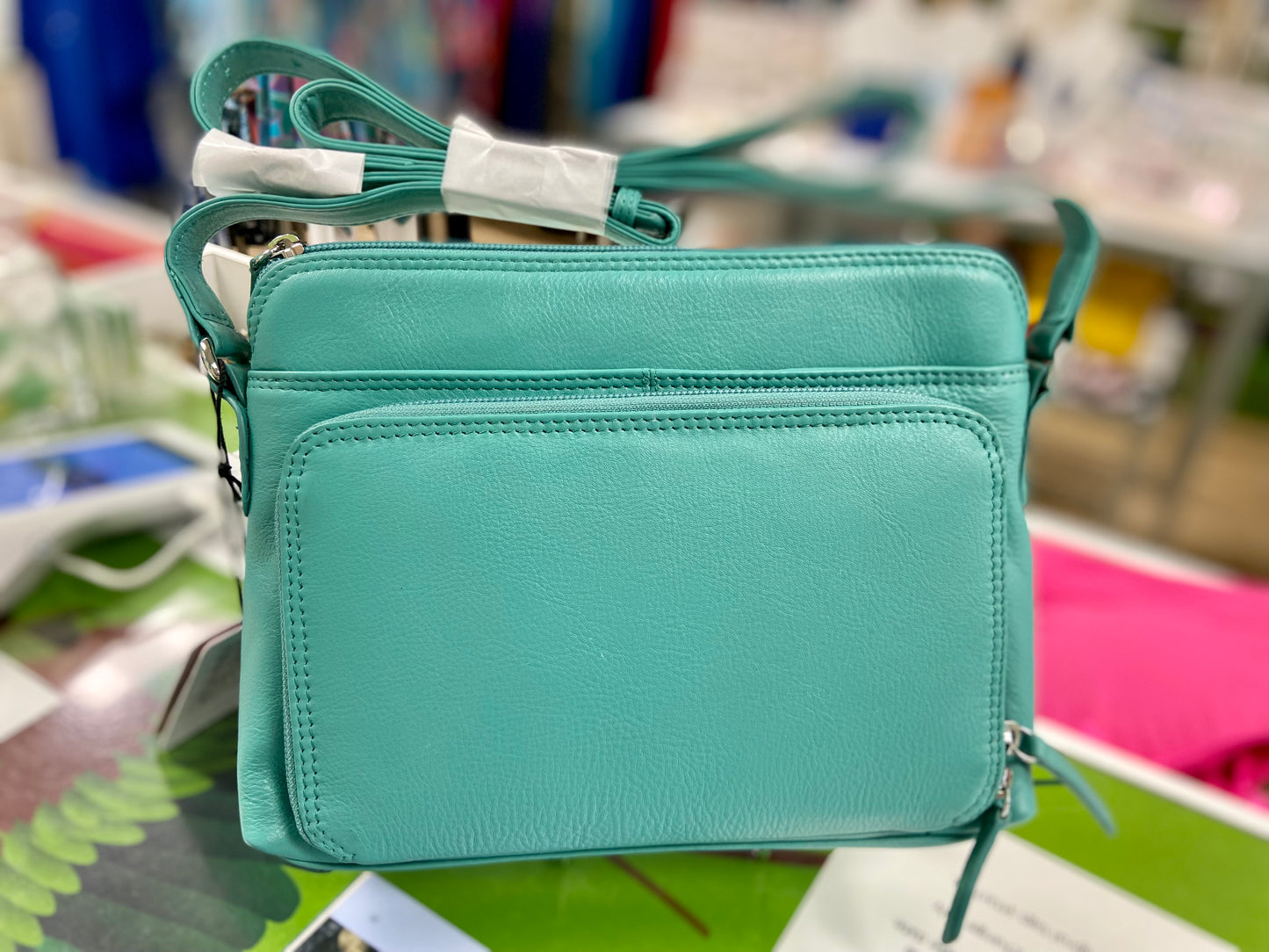 ILI 6333 RFID Leather Organizer Bag
