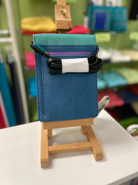 ILI 6824 RFID Organizer Bag