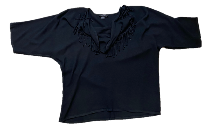 Dairi 225F One Size Fringe Cowl Top