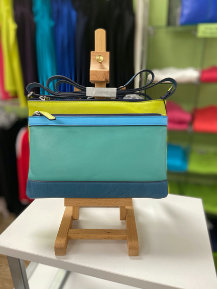 ILI 6028 Front Pocket Bag