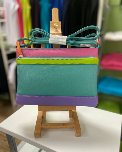 ILI 6028 Front Pocket Bag