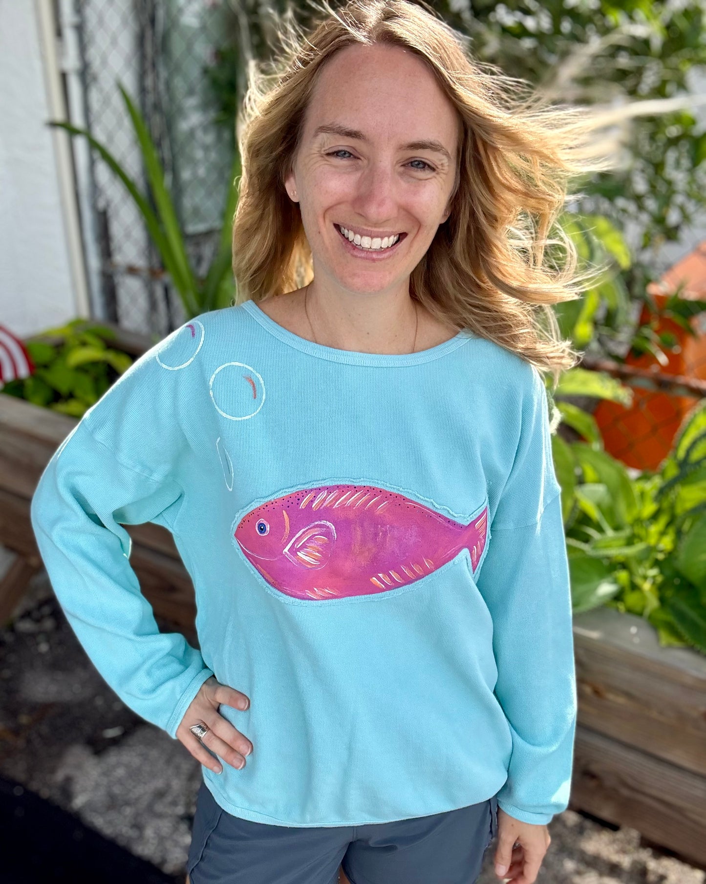 MoMo Painted CLB632 Fishy Frita Sweatshirt