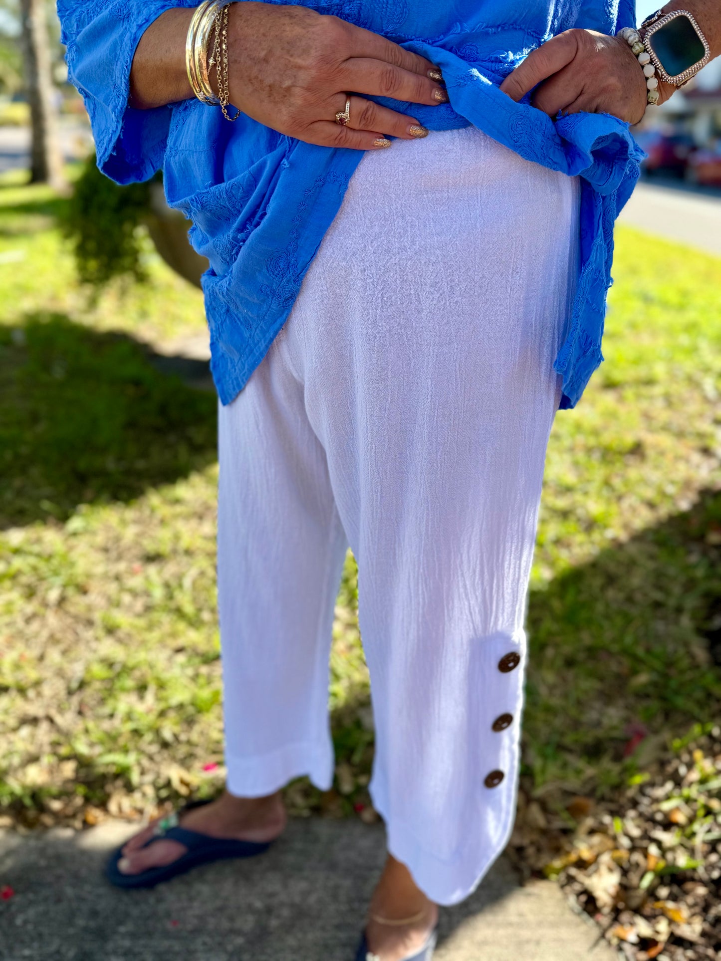 Dunes Buho Button Capri