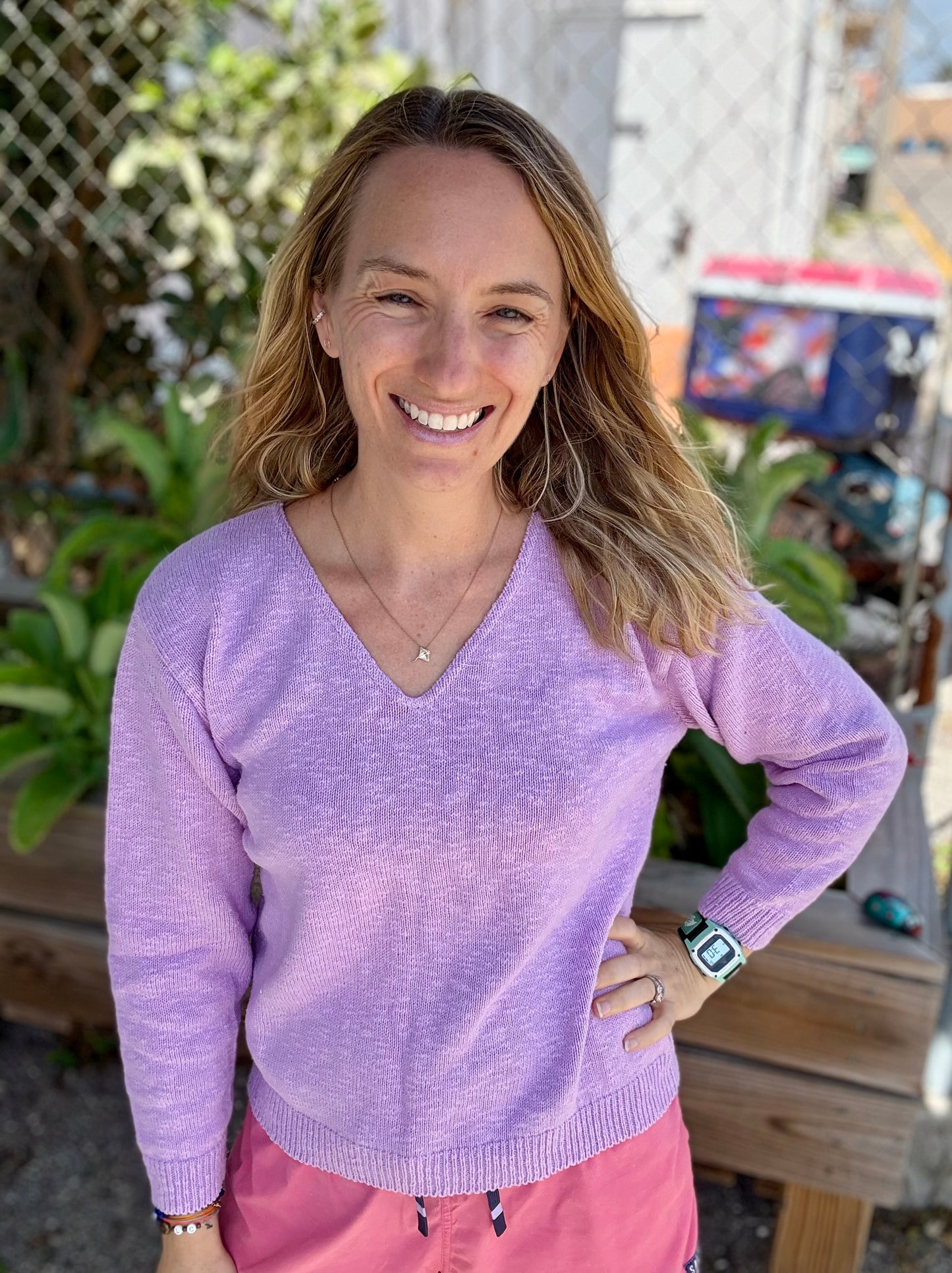 Sage 4000 V-Neck Crop Sweater