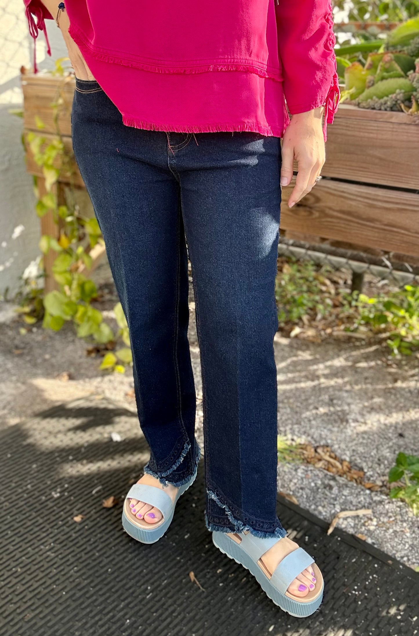 Slimsation M16724PM Hi-Lo Eyelet Jean