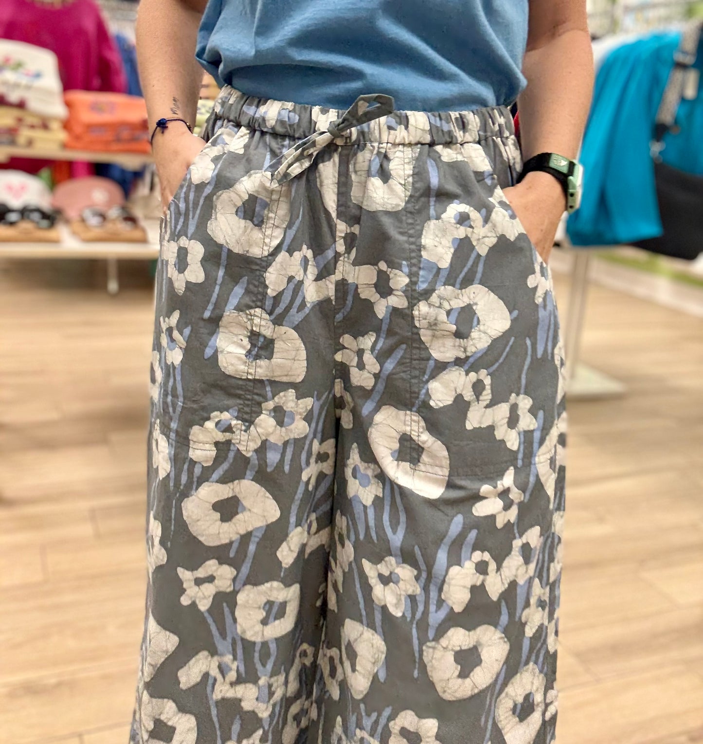 Global Mamas Print Crop Pant