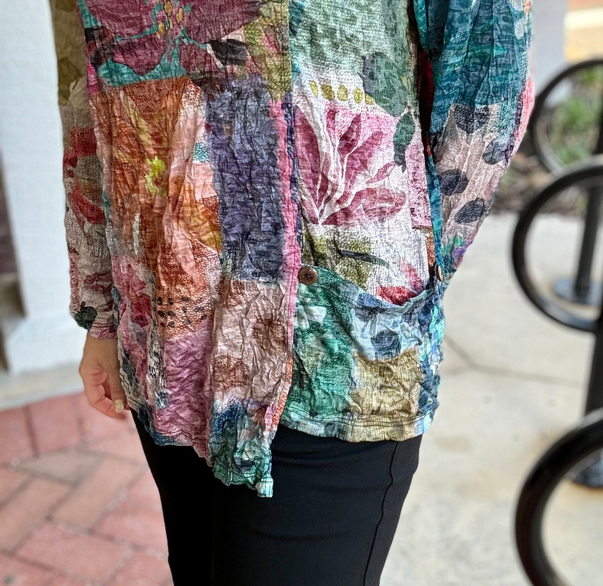 Jess & Jane Print Crinkle Pocket Top