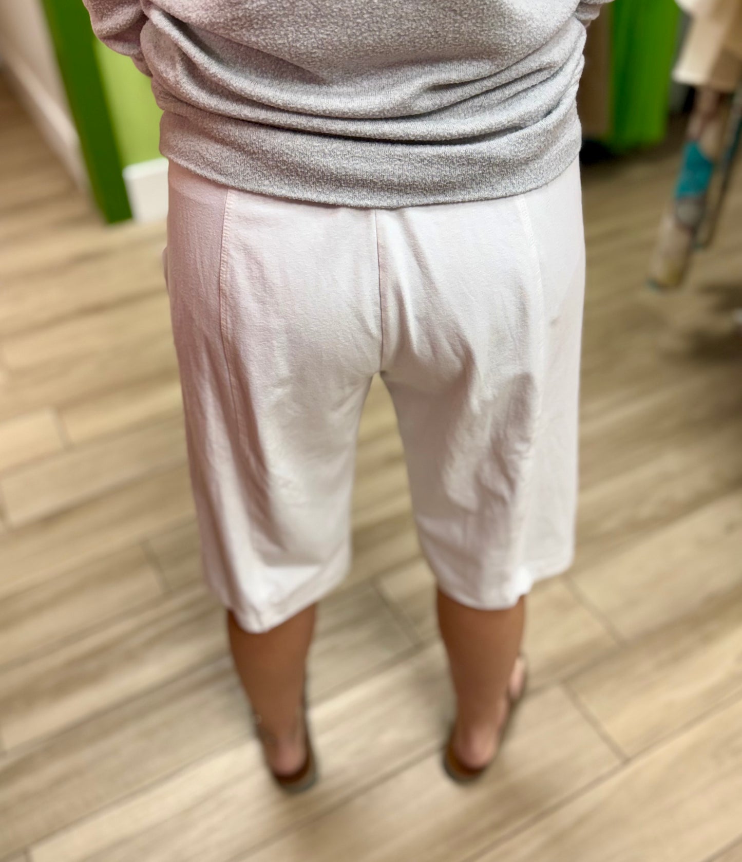Jess & Jane WK14S Pleat Short