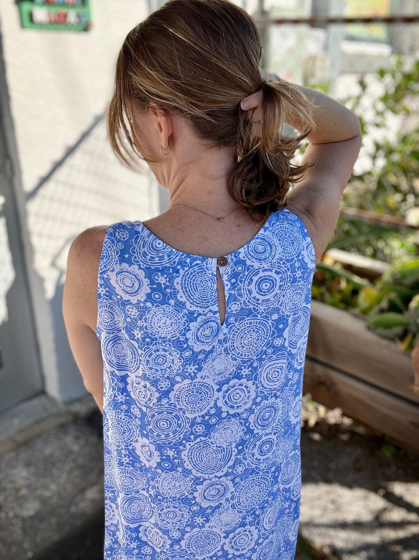 Lost River 2108 Keyhole Dress