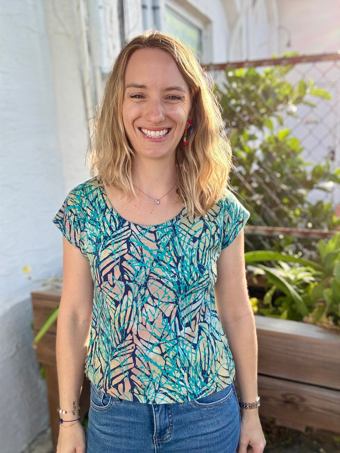 Rum Reggae T119 Crop Cap Sleeve Top