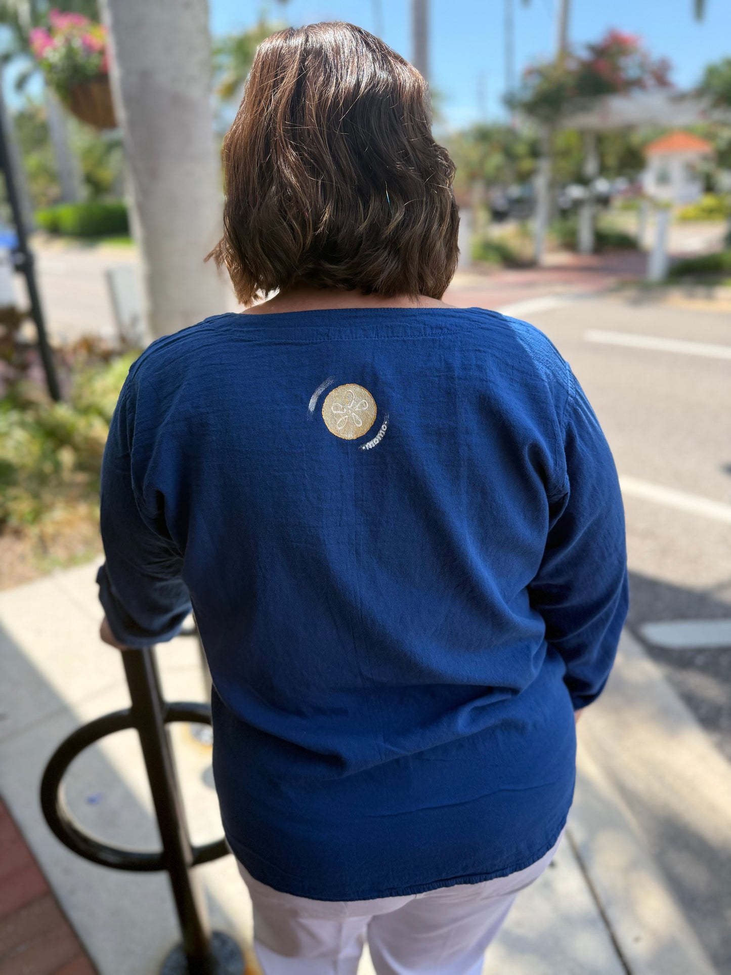 MoMo Painted Sand Dollar Top