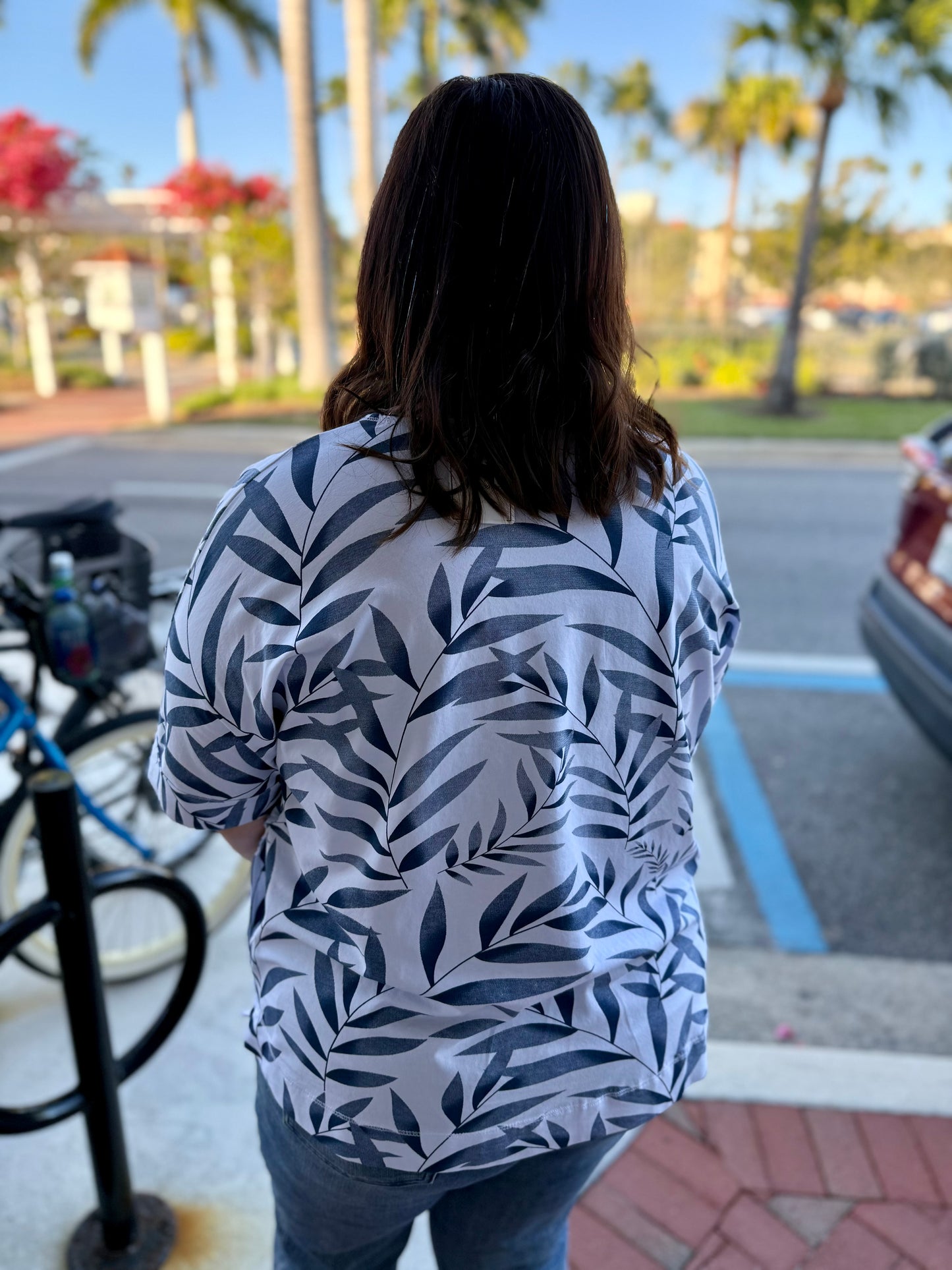 Wild Palms 1605 Leaves Pocket Top