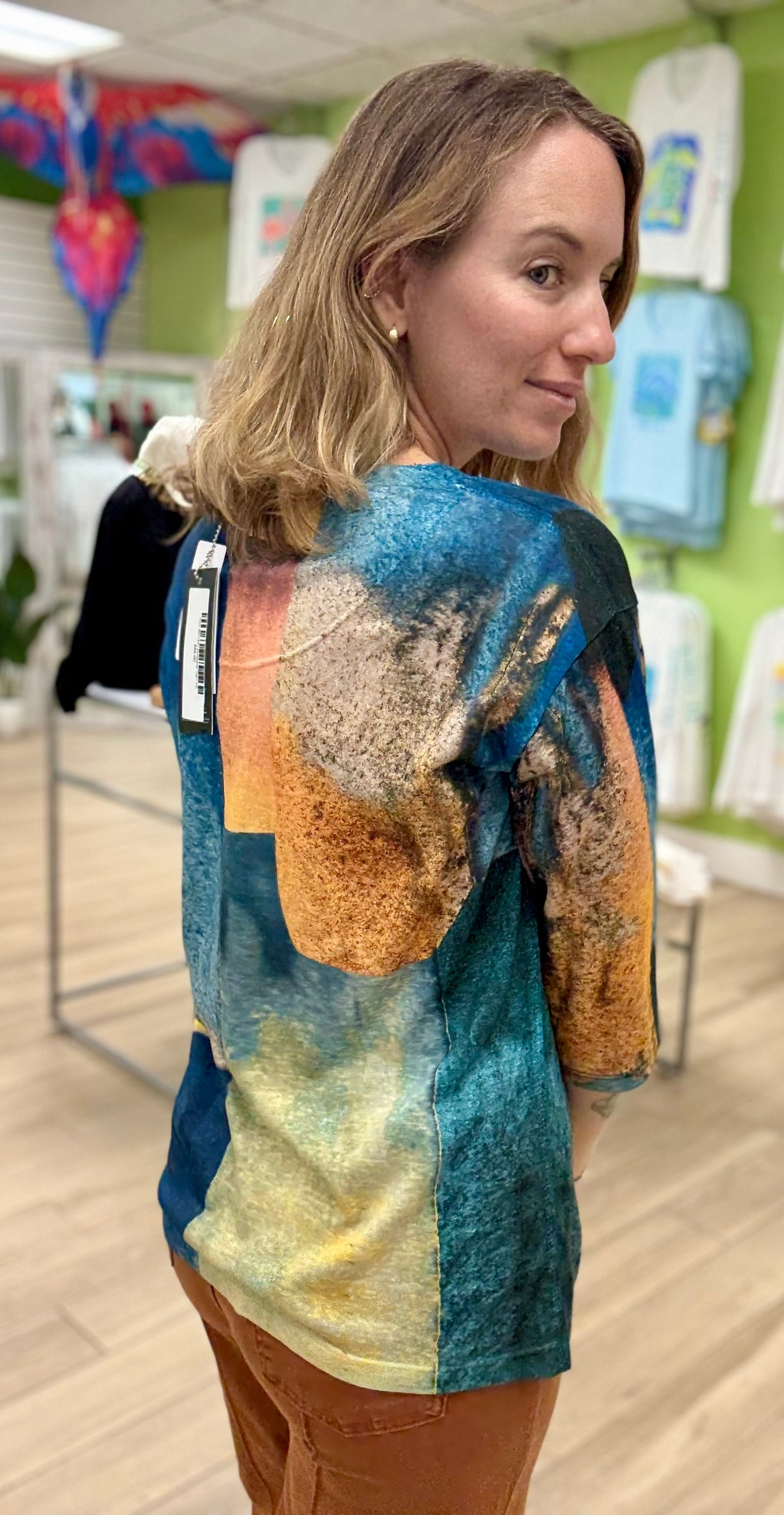 FDJ 3677451 Bricklane Top