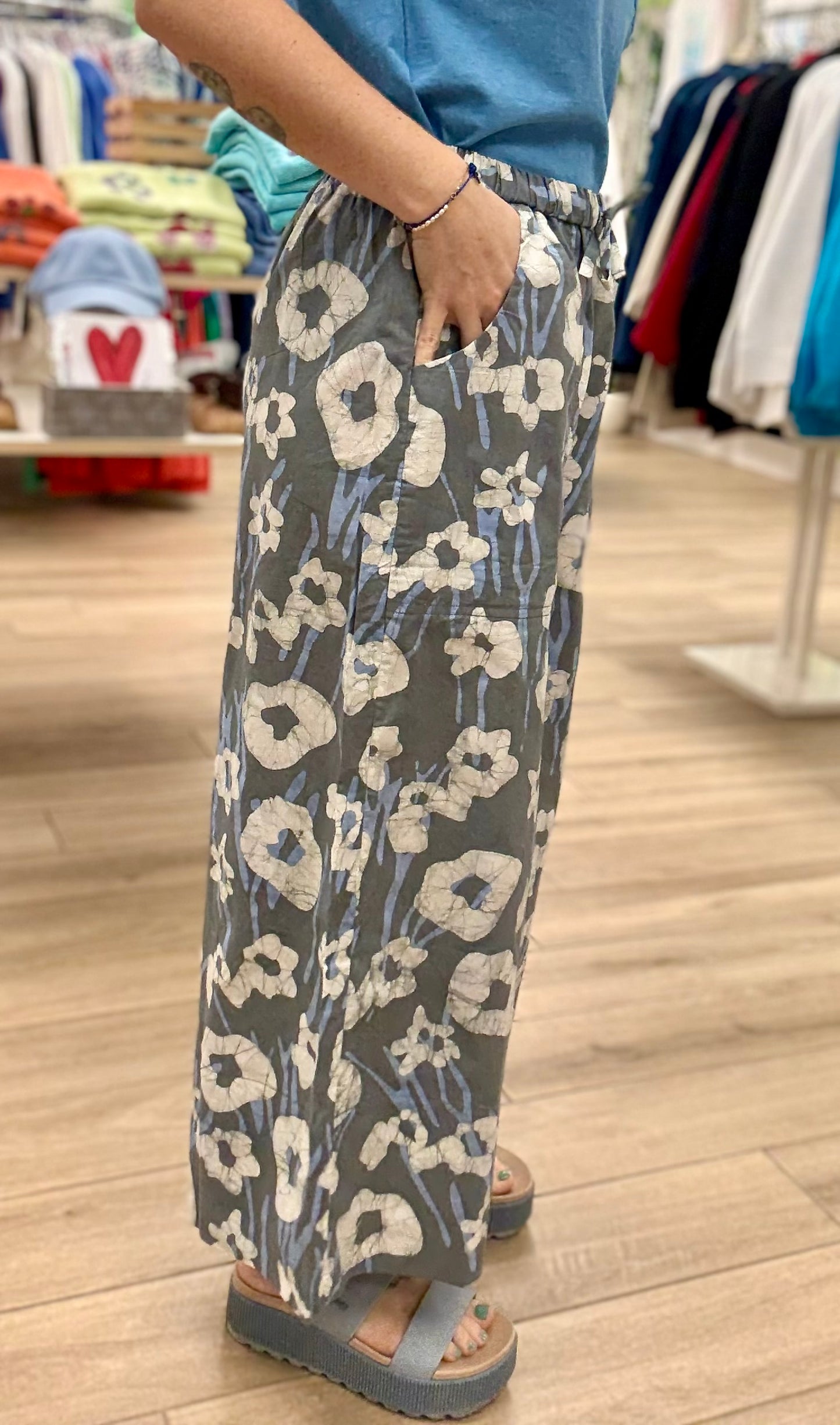 Global Mamas Print Crop Pant