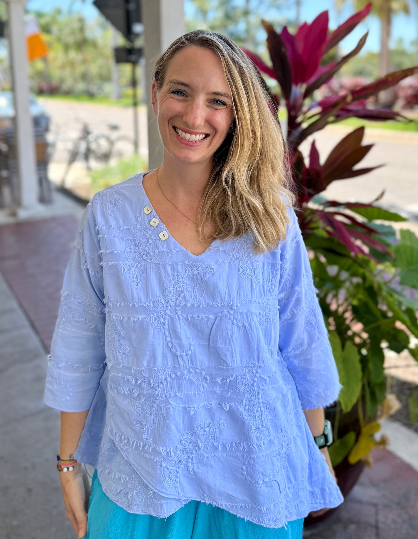 Cottonseed 944 Layer Button Top
