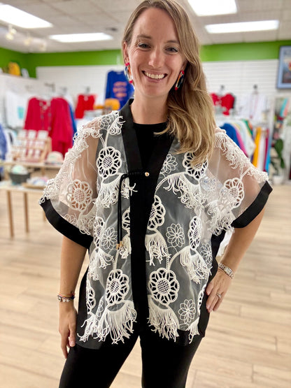 Aris A White Flower Fringe Topper
